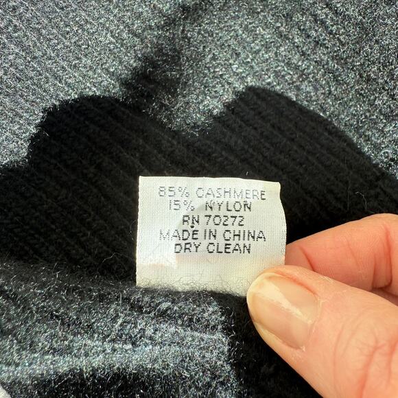 Liz Claiborne Cashmere Blend Beanie – Black One Size - Picture 5 of 6